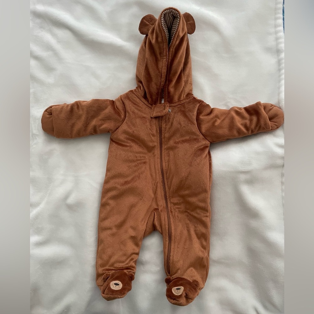 NWOT Baby Bear Bunting Suit